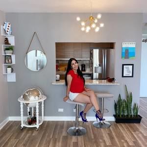 Meet your Posher, Lily